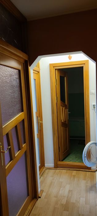 Vând apartament cu 3 camere zona Traian