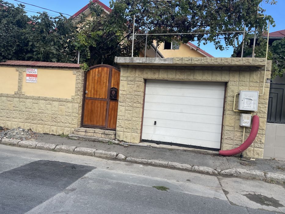 Casa de vanzare/ zona E3