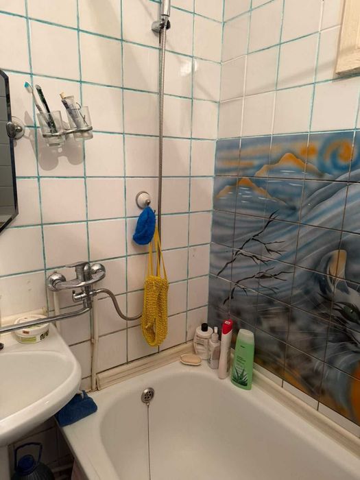 Продам 2 комнатную квартиру