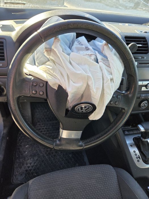 Golf 5 1.9 TDI BLS (НА ЧАСТИ)