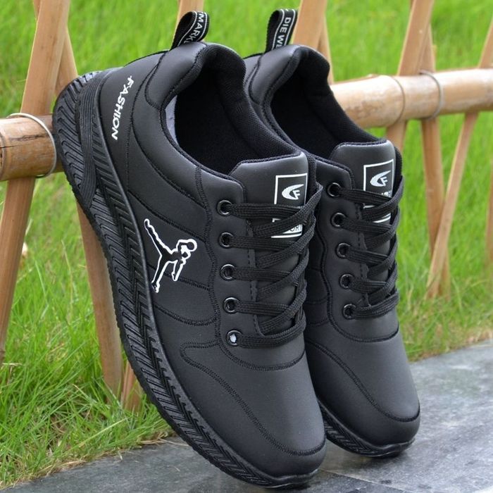 Мужские кроссовки