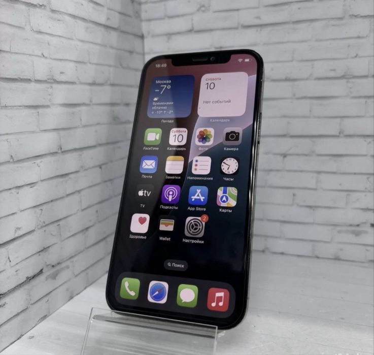 iPhone 12 Pro в идеальном состоянии