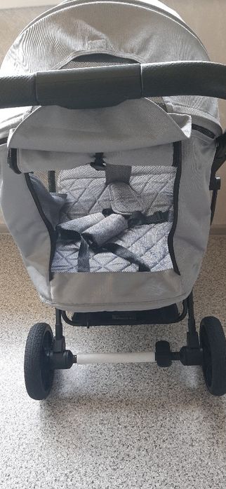 Продаю коляску фирмы Teknum