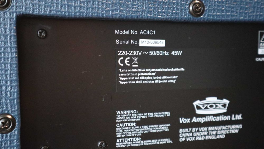 Электрогитара / комбо усилитель VOX