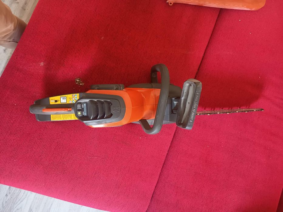 Vand drujba Husqvarna cu acumulator