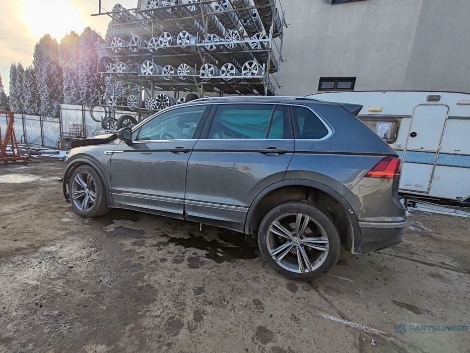 Dezmembrez Volkswagen Tiguan Ii Facelift 2020 Dfha 2.0 140 Kw R-Line