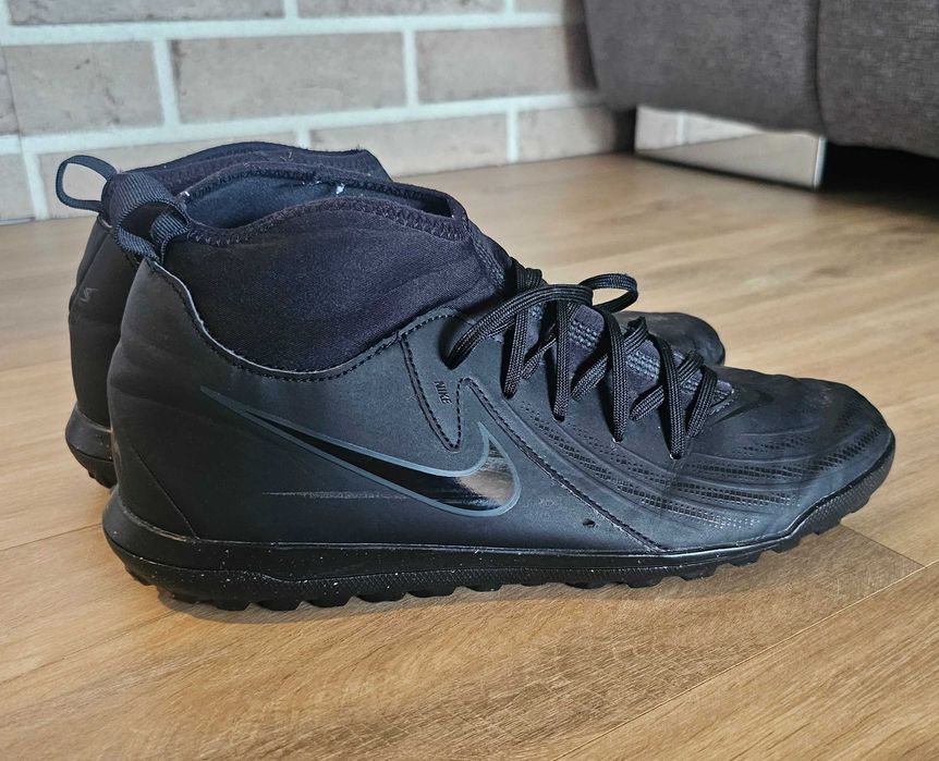 Футболни стоножки Nike Phantom Luna 2 League, номер 42,5