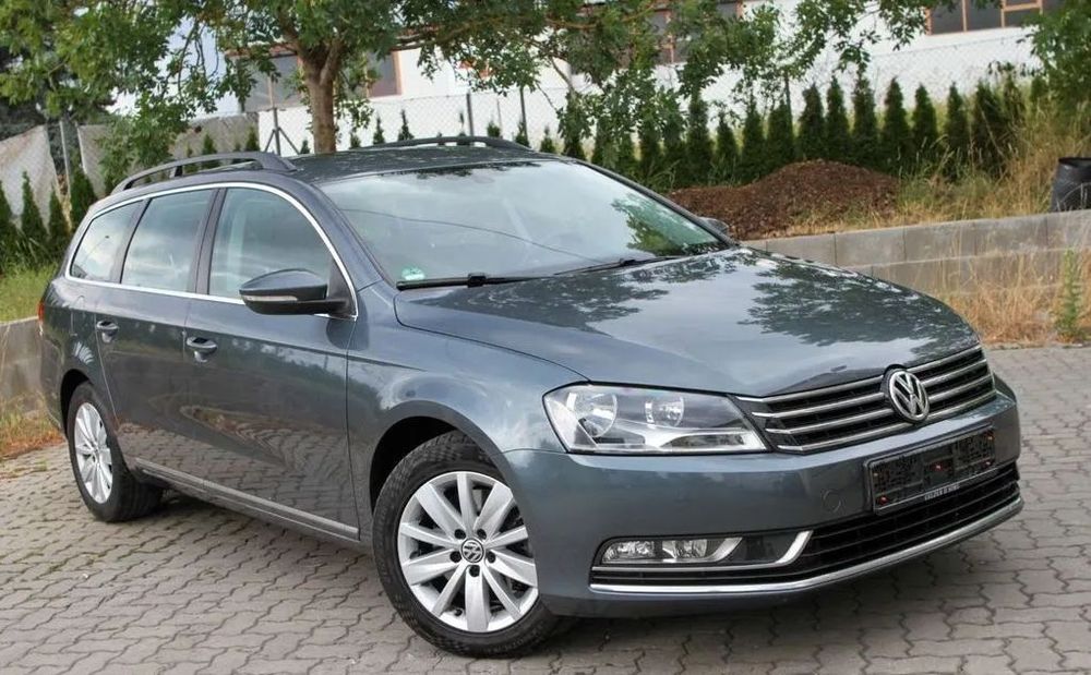 Dezmembrez / Dezmembram / Piese Vw Passat B7 Break 2.0TDI Culoare LK7X (Volan Stanga) 2010-2015