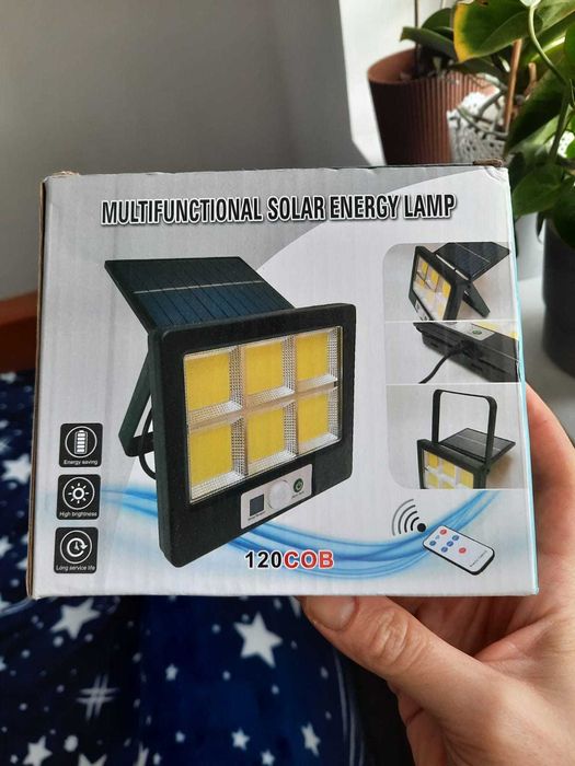 Lampa solara led cu telecomanda incarcare solara plus incarcare priza
