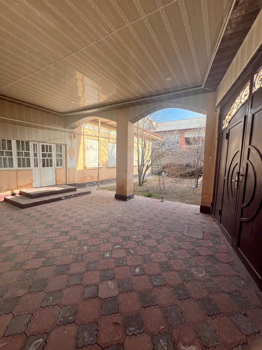 Алмалык, Олмалик, Целина, Ховли Уй, Жихозлари билан Срочно сотилади