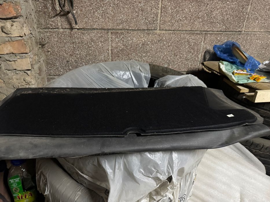 Продам полку полик багажника бмв е39