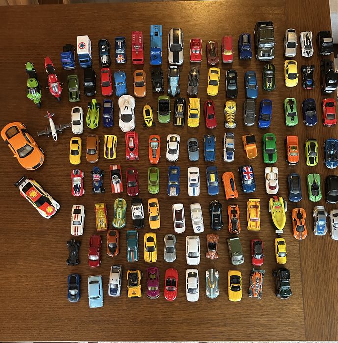 Перфектни колички Hot Wheels