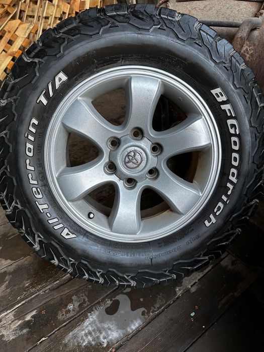 Диски с резиной от Прадо