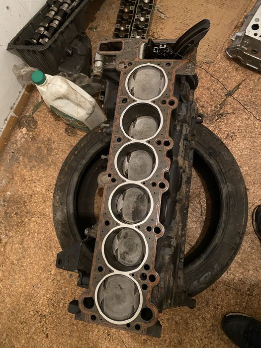 М50б25 голый мотор на БМВ