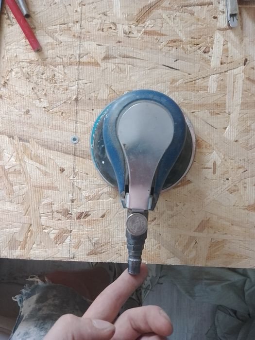 Продам орбитально шлефовальную машину