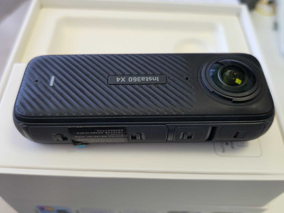 Insta360 X4 + аксесоари