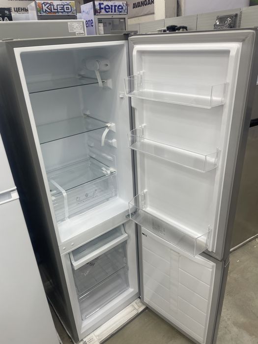 Продам Холодильник BLESK BL-221ZXS