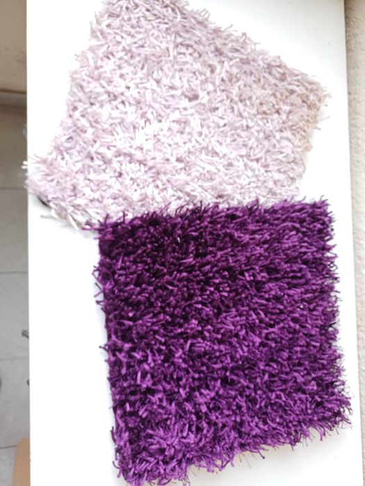 Малки дългокосмести килимчета