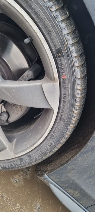 2бр. Зимни гуми 255 35 19 дот 25г.