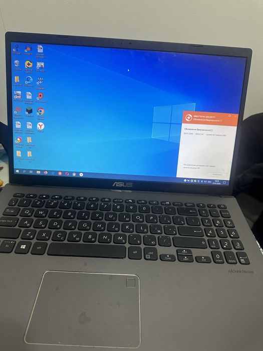 продается ноутбук