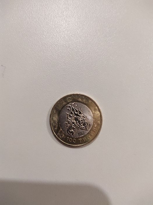 Продам. Монету 100тг