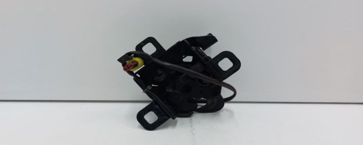 Broasca capota Lancia Thesis prima generatie