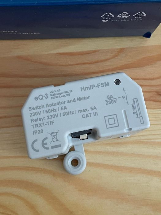 Homematic IP Actuator de comutare și măsurare cu montaj încastrat