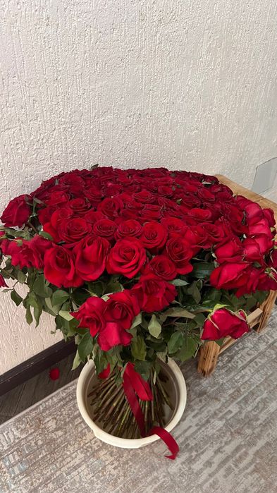 Продам б/у розы 151штук