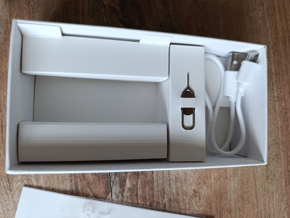 Продавам Xiaomi 4X