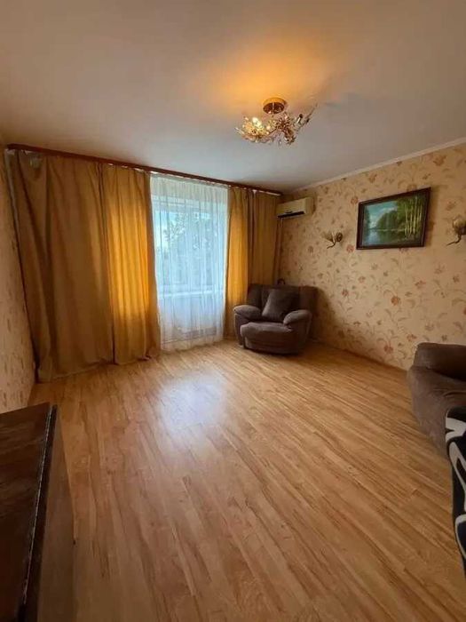 Дава се под наем Двустаен апартамент в София, Център - 56 кв.м за 408 € - Снимка #1