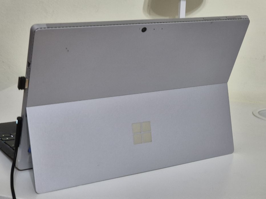 Tableta Microsft Surface Pro 4