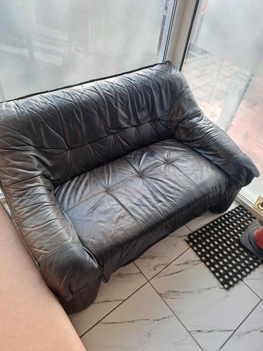 Диван кожен  95 евро брой
