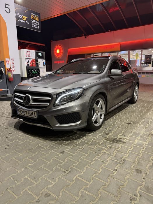 MERCEDES-BENZ GLA 2015