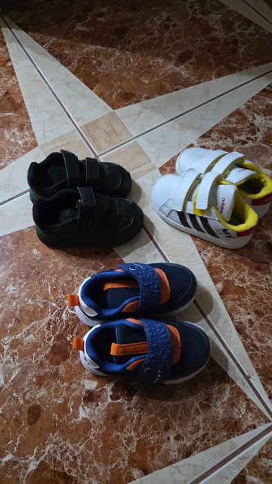 Adidasi adidas si ghetute hot wheels bebe