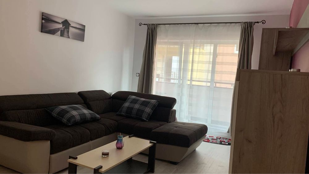 Inchiriez apartament Floresti, zona Eroilor,  3 camere, 75mp