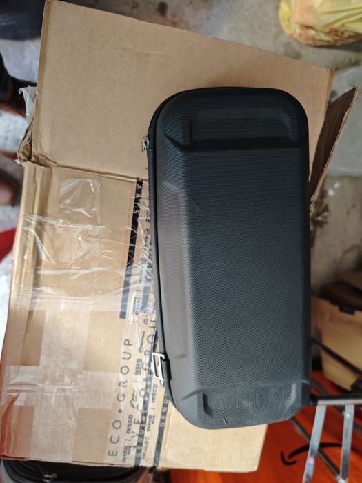 Husă rigidă Spigen  pentru PlayStation