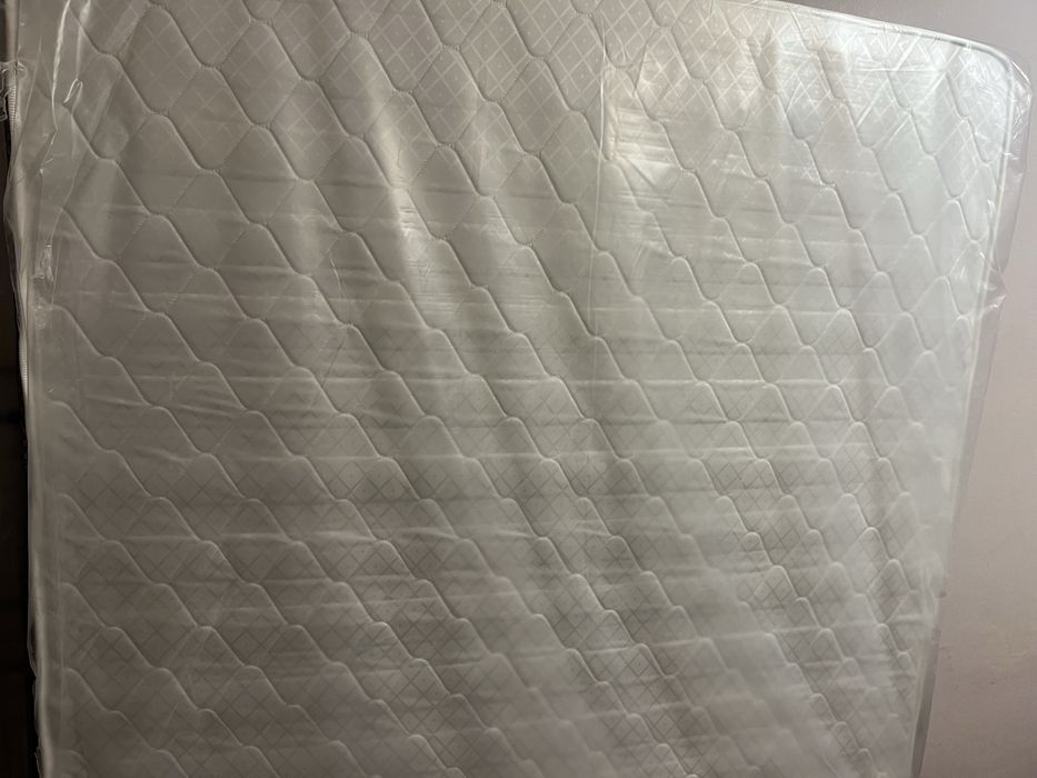 Продаю новый отличный матрас