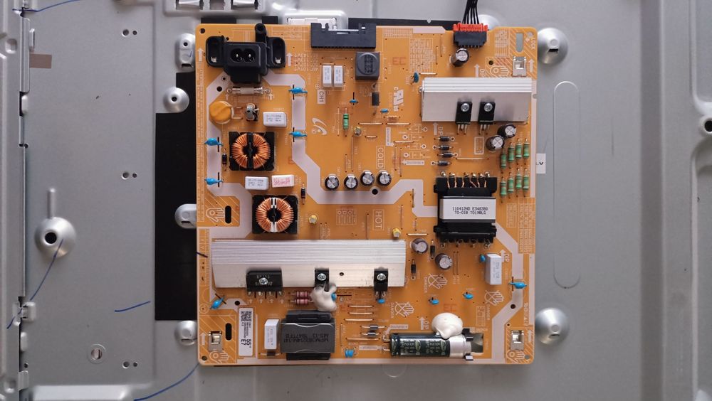 Piese componente TV Samsung UE55RU7092