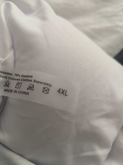 Бански с парео. Без банели.По етикет е 4 XL, но отговаря на 5XL
