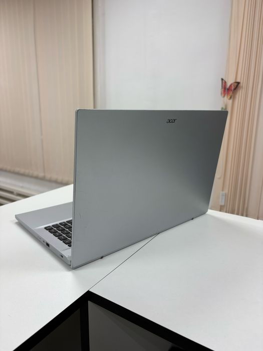 Продаю ноутбук Acer