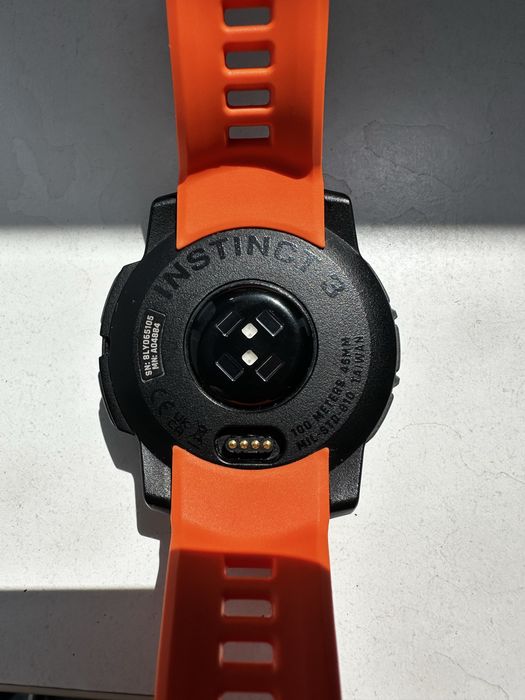 Garmin Instinct 3 AMOLED