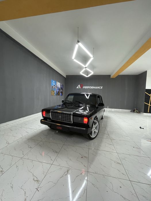 Vaz 2107 sotiladi