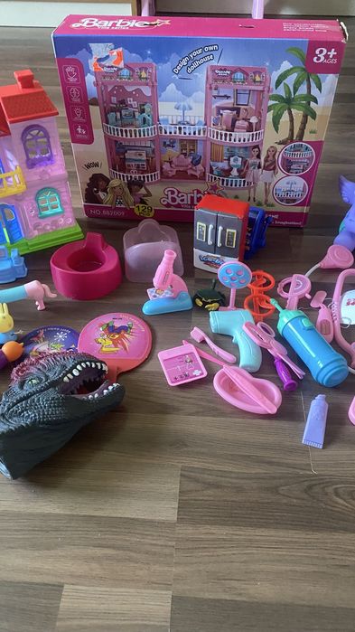 Отдам игругки дря девочки