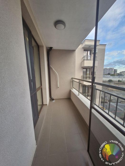 Дава се под наем Двустаен апартамент в Бургас, Славейков - 65 кв.м за 408 € - Снимка #3