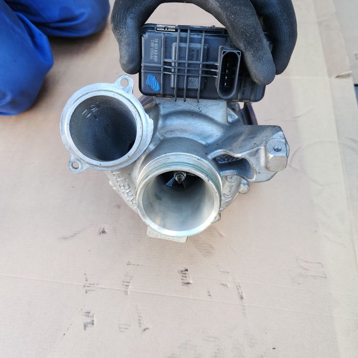Turbosuflantă Garrett originală BMW N57 3.0d – cod 8517631