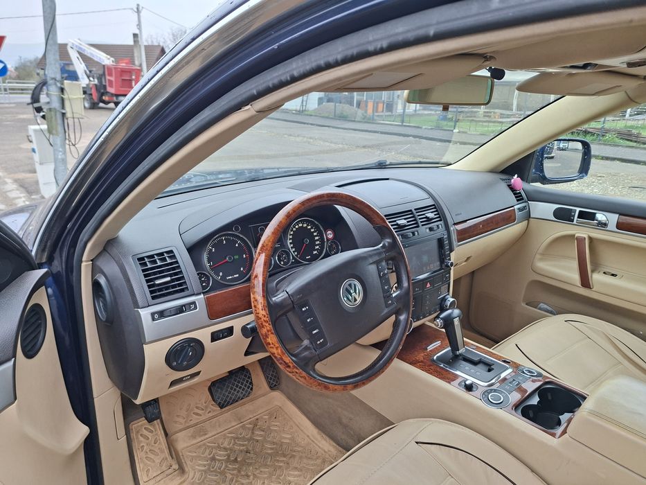 Vând/schimb Volkswagen Touareg