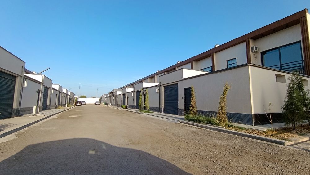 Uy sotiladi kotej Duo House salar kocha