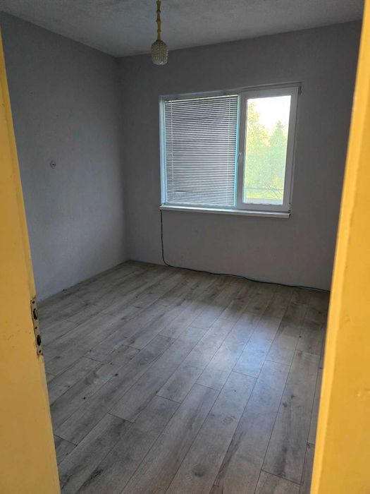 Продавам къща в с. Горно Сахране