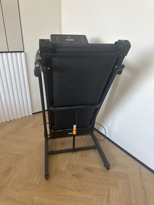 Продам беговую дорожку