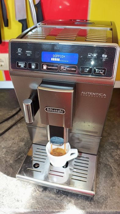 Espresor, aparat de cafea DeLonghi Autentica